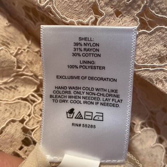 Express Lace Top - Picture 4 of 4